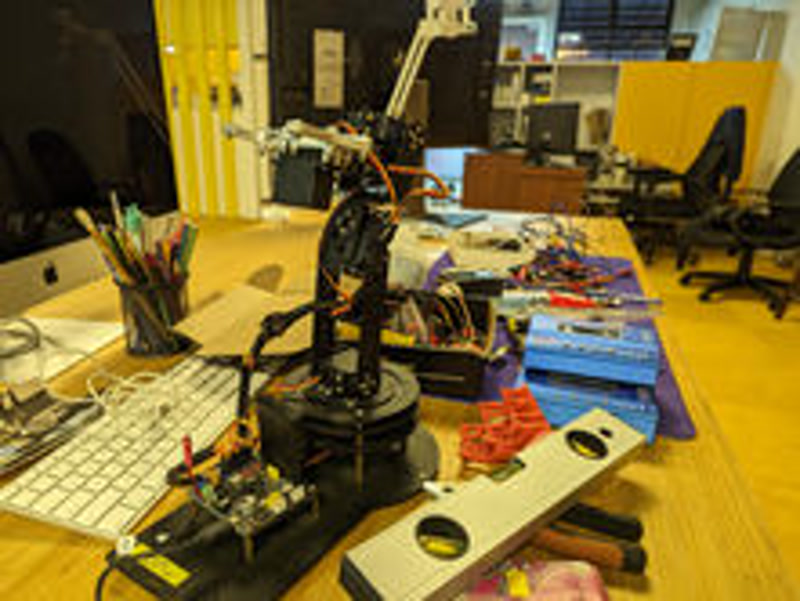 Students building and testing their projects at a NextBuilder maker class